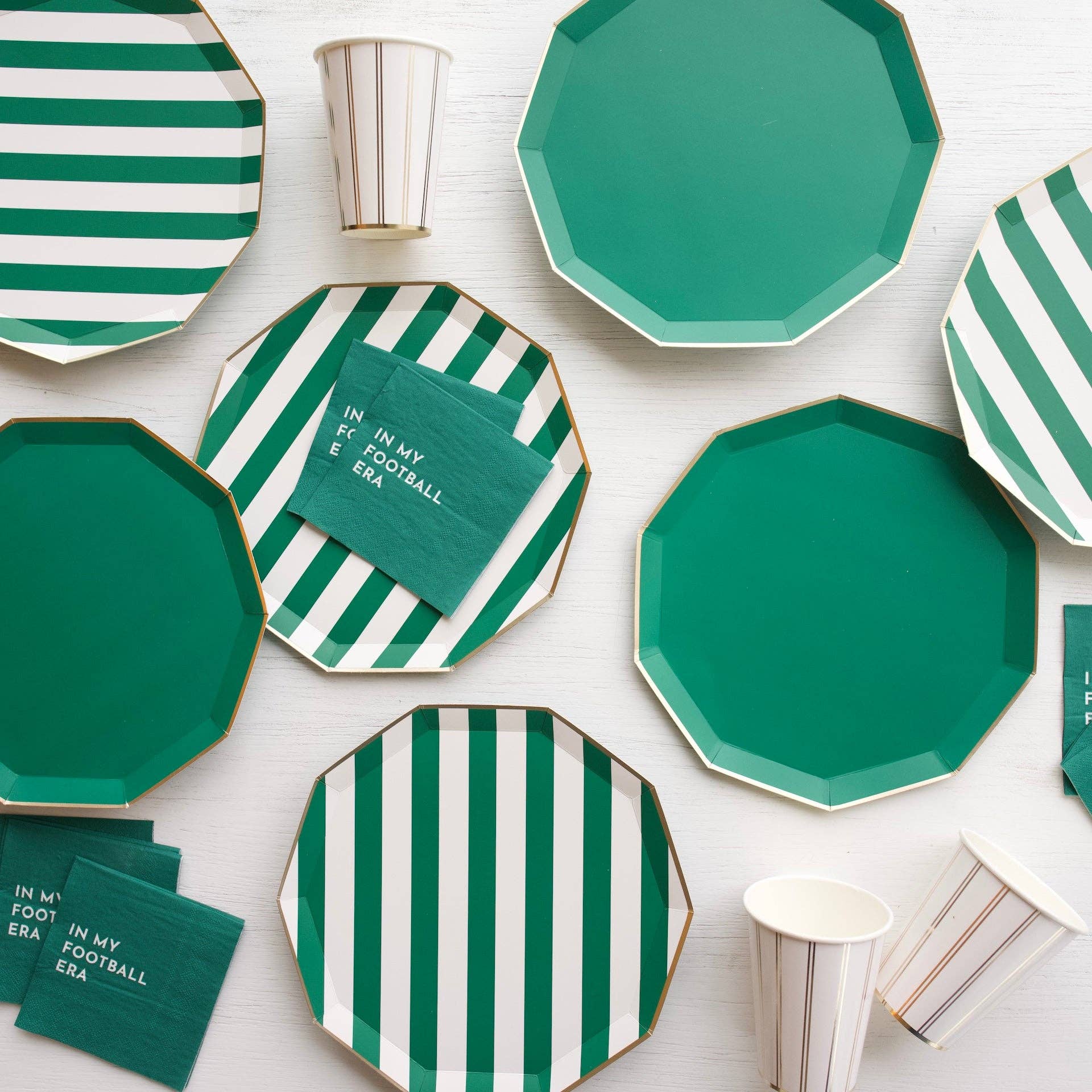 Green Signature Cabana Stripe Party Plates – 10.75”, 8 Pack