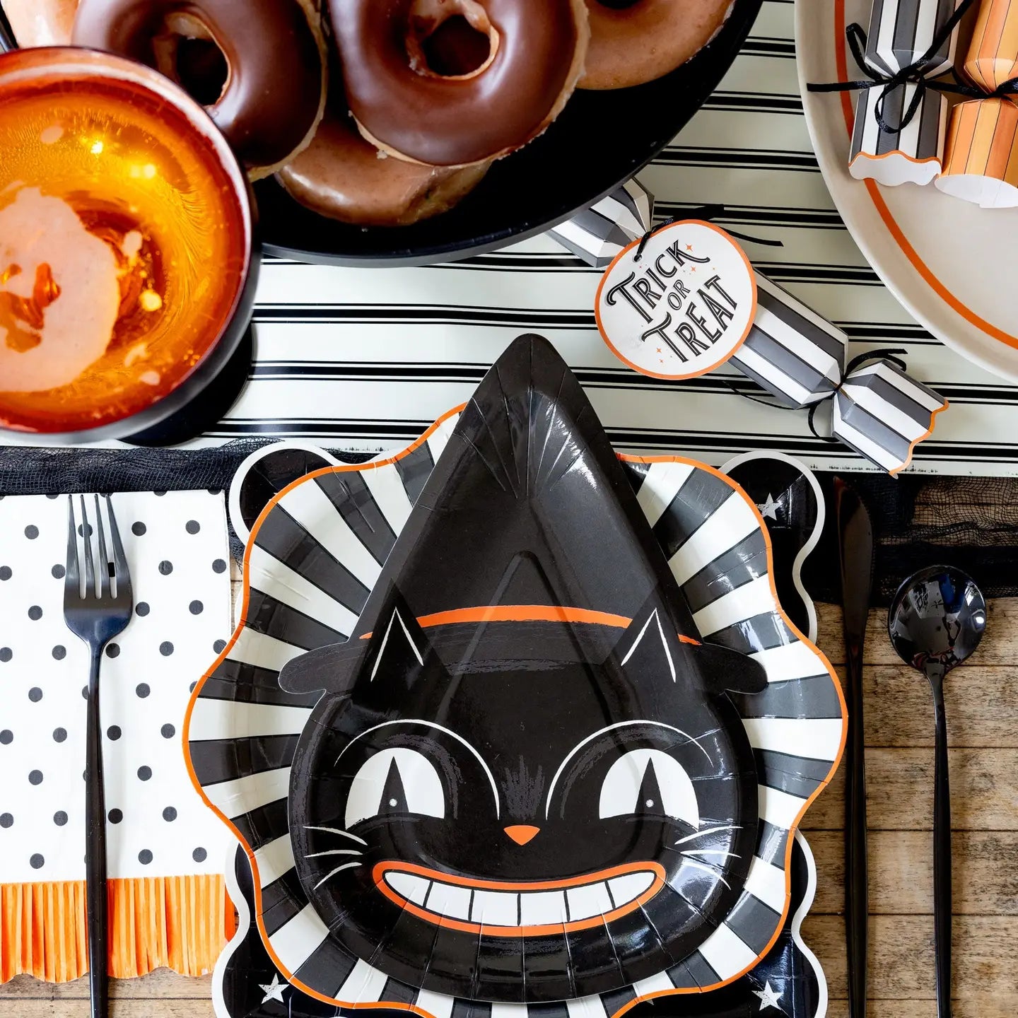 Halloween Polka Dot Guest Napkins – 24-Pack Spooky Orange & Black Paper Napkins for Halloween Parties