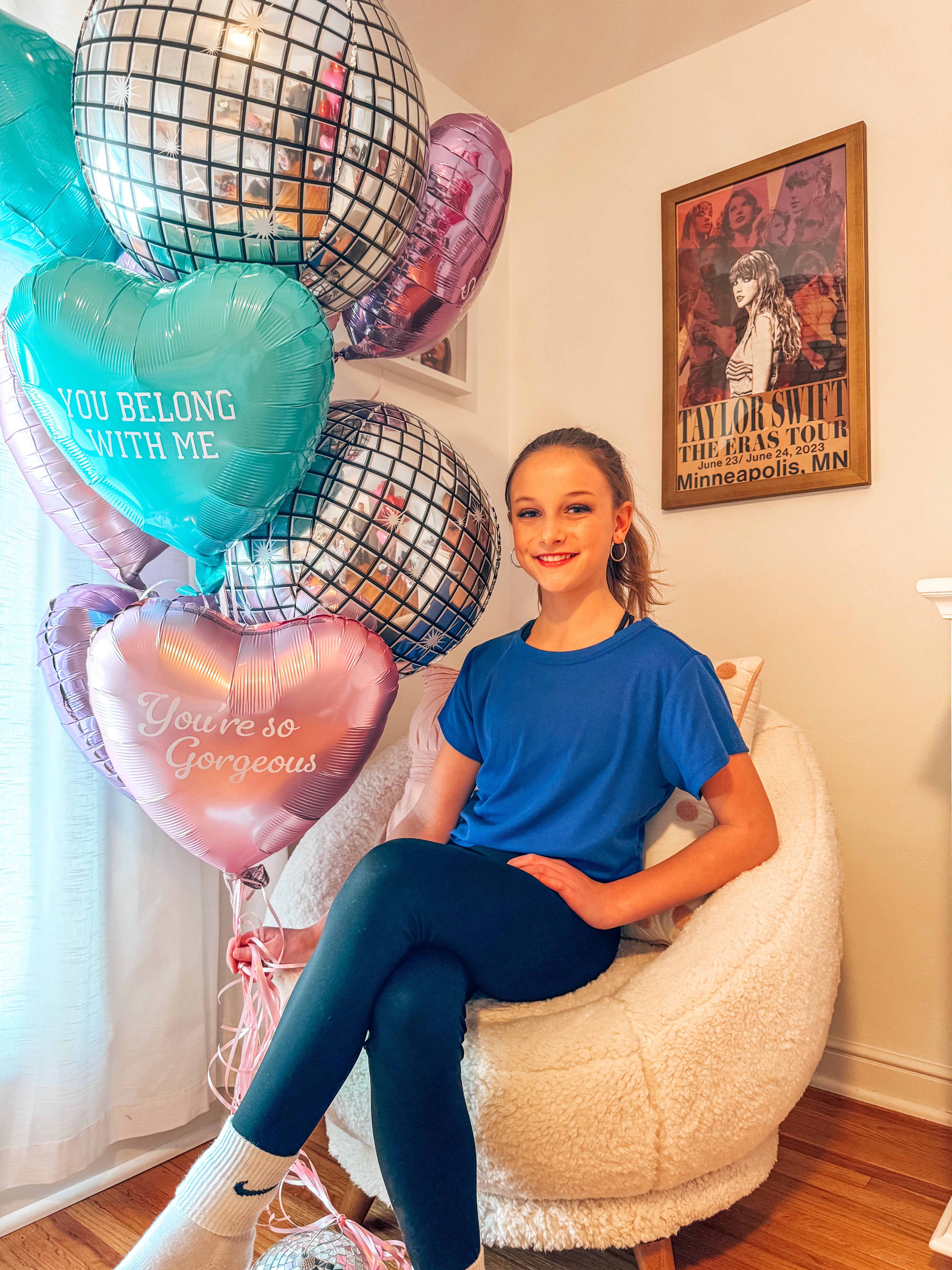 TSwift Inspired Lover Valentine Balloon Bouquet