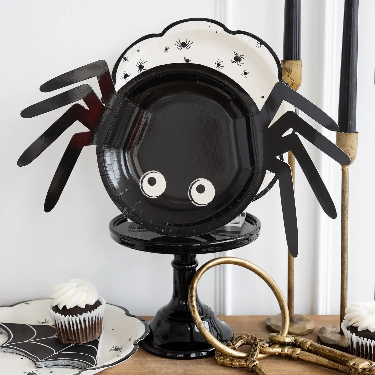 Halloween Spider Scalloped Plates – 9" Serving Party Plates for Spooky Snacks & Creepy Celebrations!