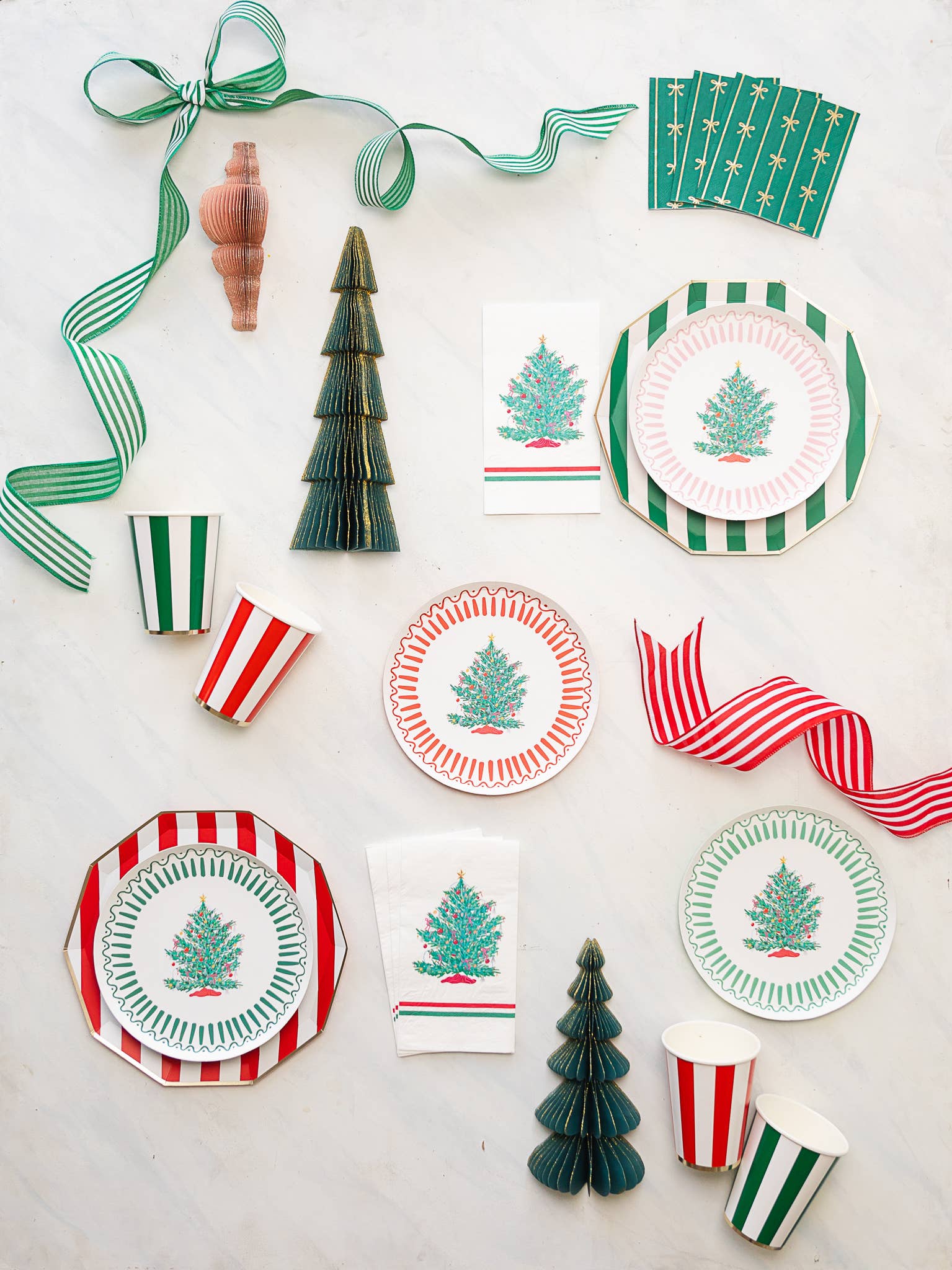 Green Signature Cabana Stripe Party Plates – 10.75”, 8 Pack